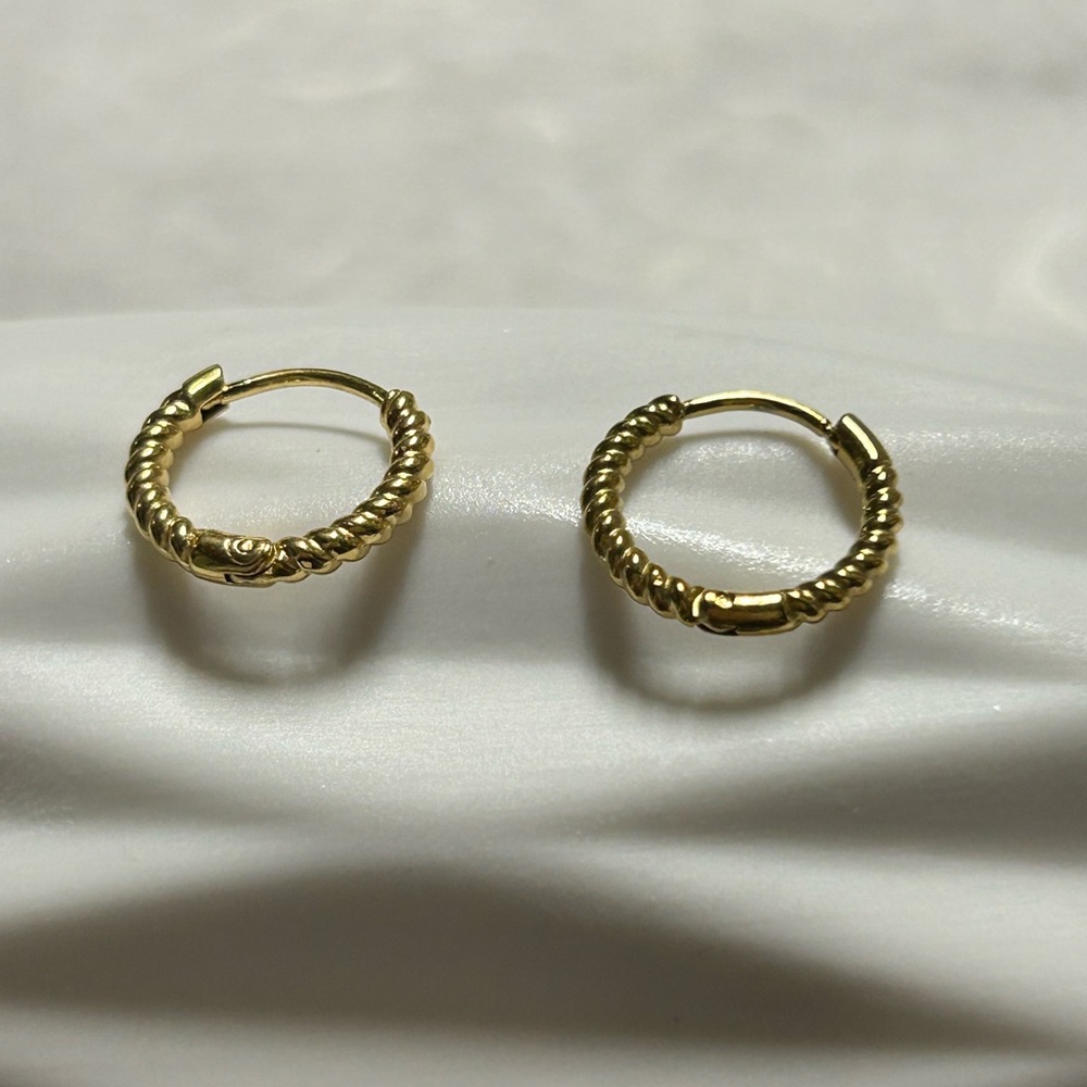 Twisted Gold Hoop Earrings